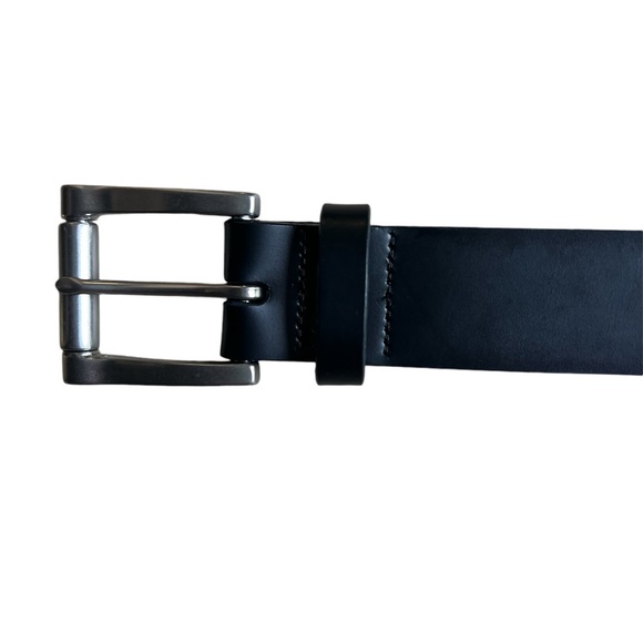L.L. Bean Black Leather Belt Silver Buckle Mens 38 Made in USA Full Grain - Picture 4 of 10